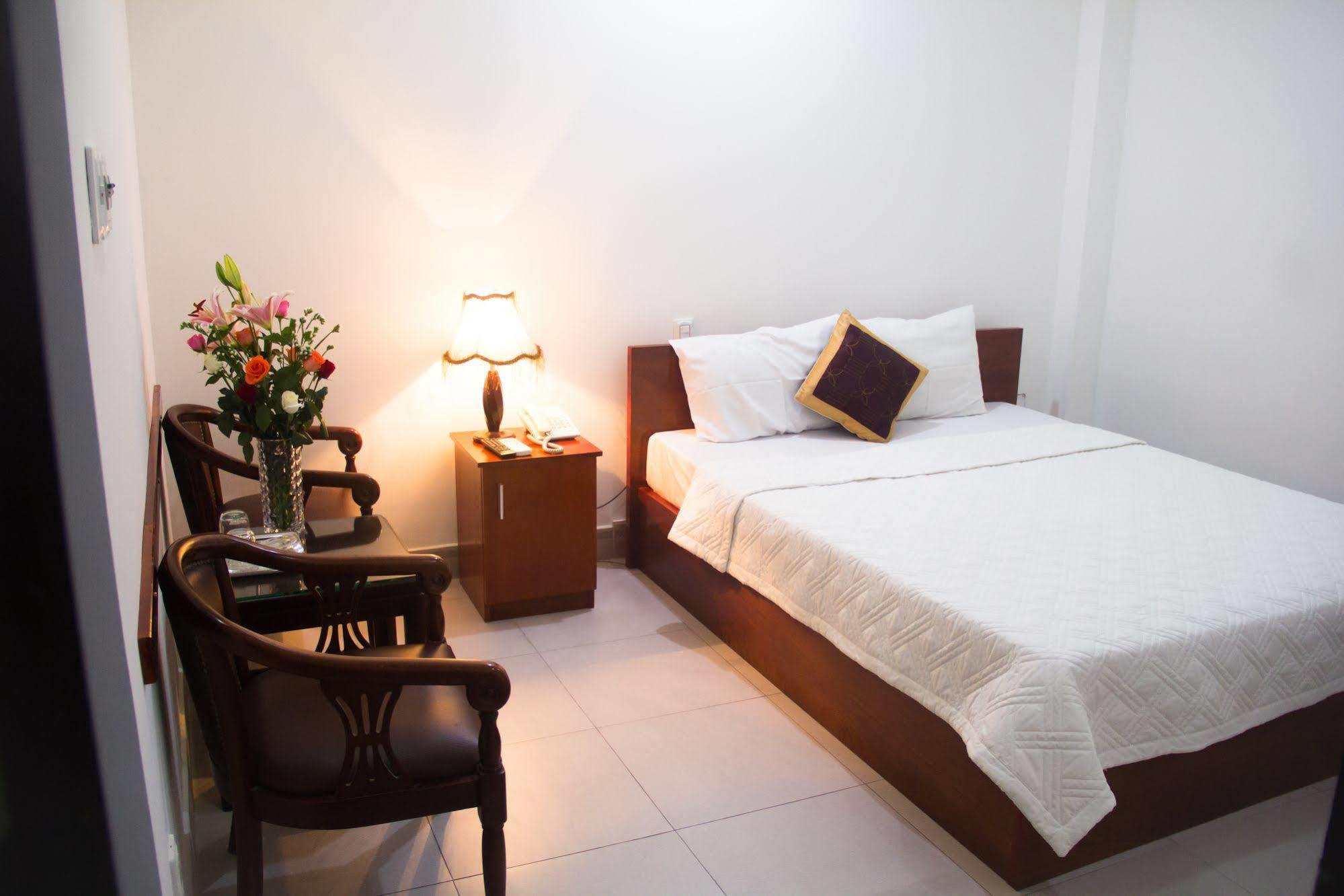 Vivyanne Hotel Дананг Экстерьер фото